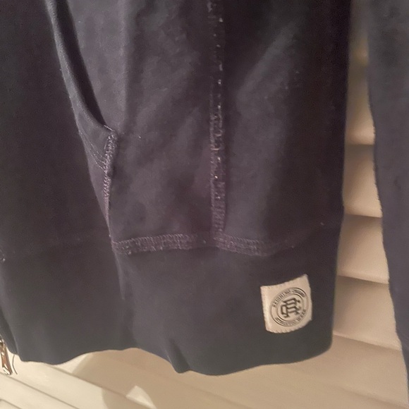 Reigning Cx4 - Picture 10 of 11